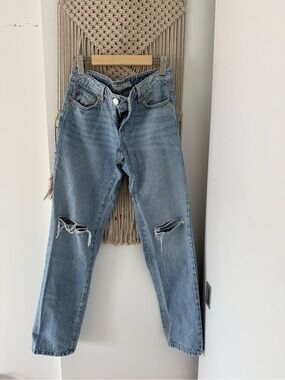 Garage Light Wash Straight Leg Jeans with Knee Rips